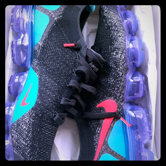 vapormax flyknit 2 hot punch